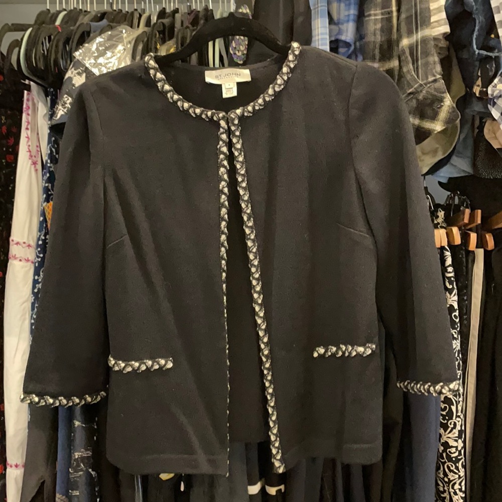 At John’s Navy Knit Blazer Size 4